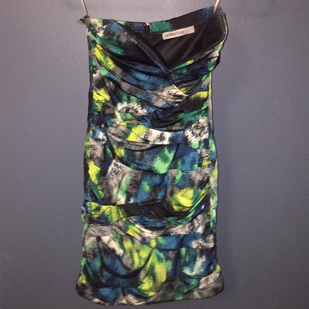 Bailey Blue strapless body con dress